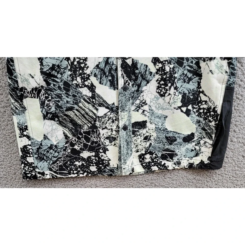 BASS OUTDOOR Trailer A.C. Shirt Men's S Black Beauty/Rock Camo Spread Collar S/S